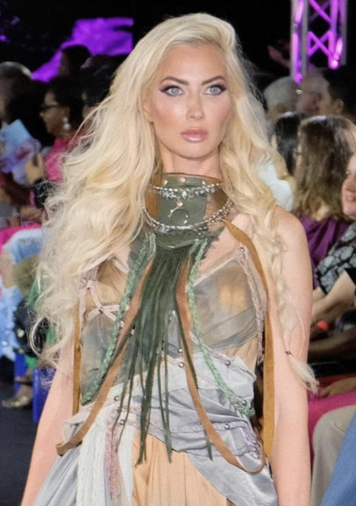 Стефани Веллингтон