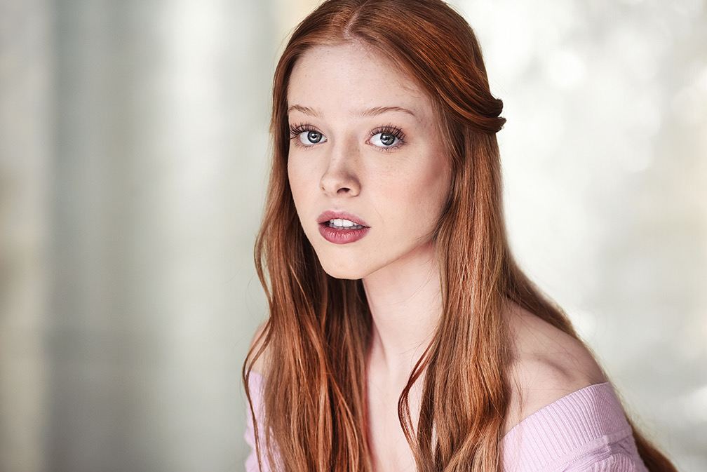 Джулия Дойл