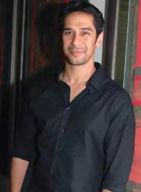 Раман Ламба