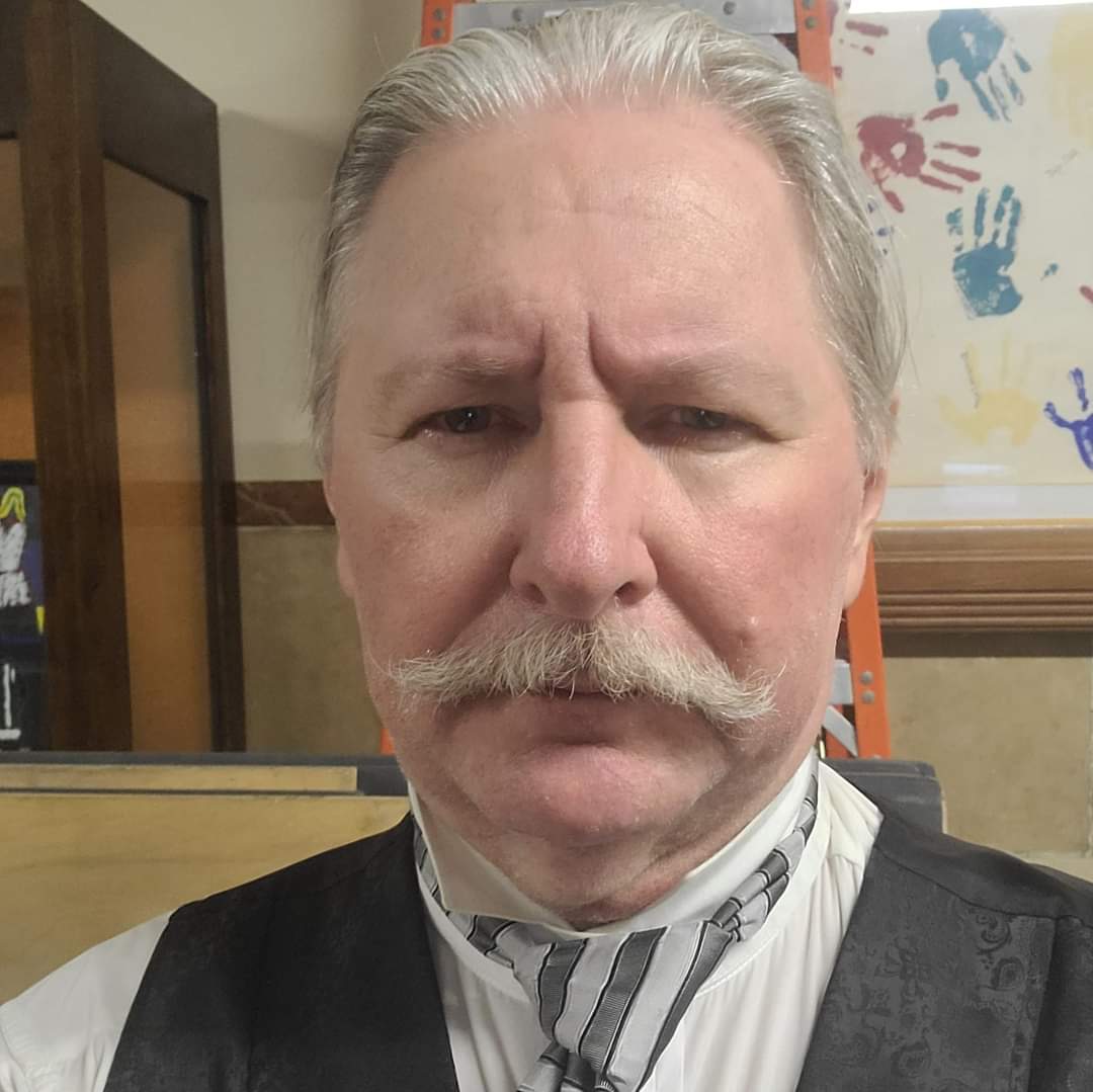 Кертис Арни