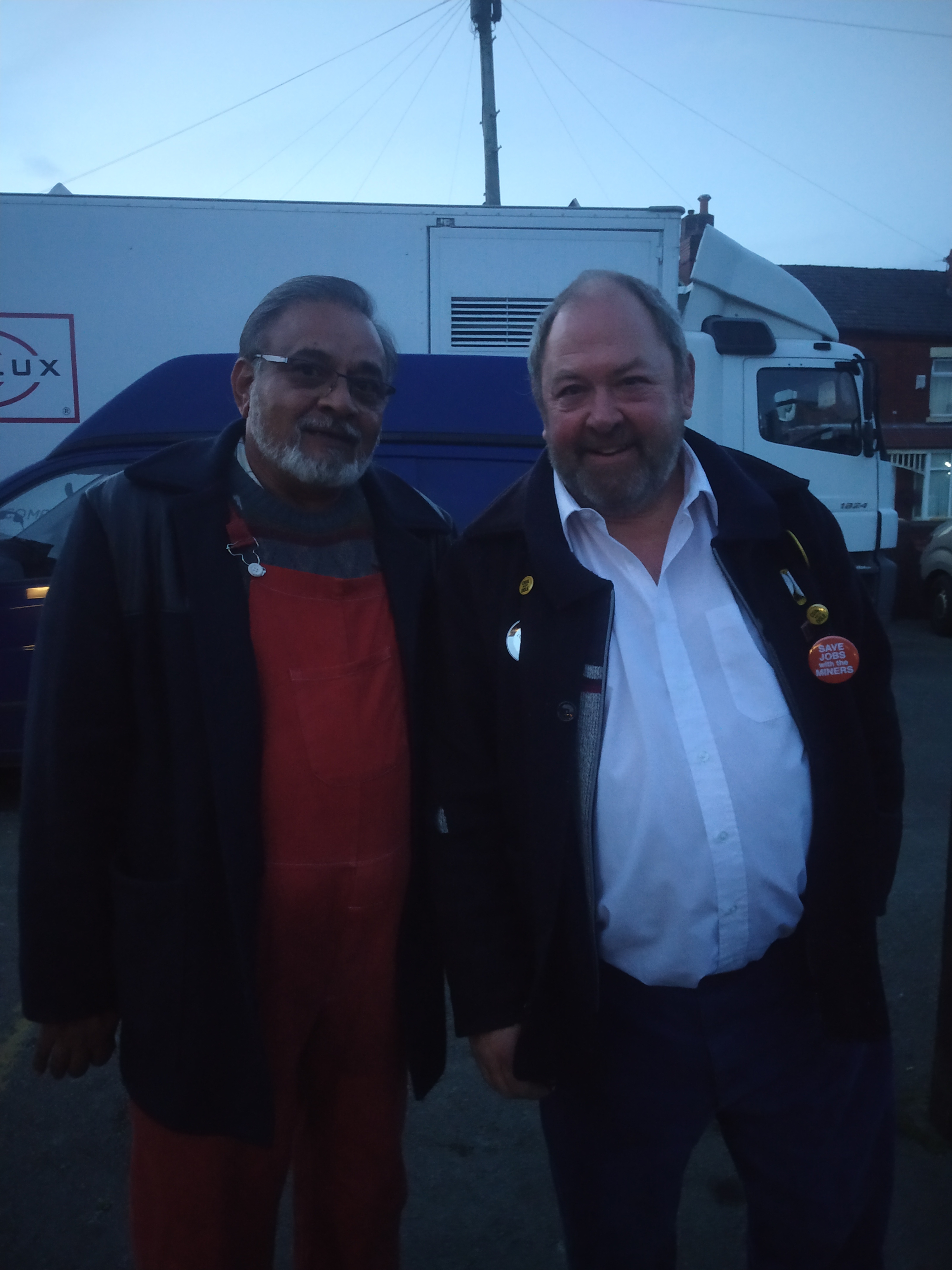 Махеш Пател