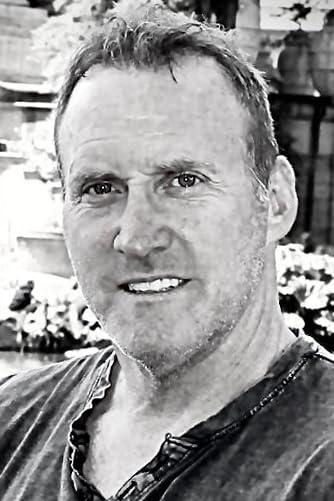 Ли МакКехни