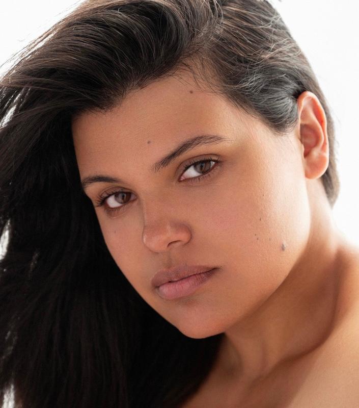 Элизабет Рейна