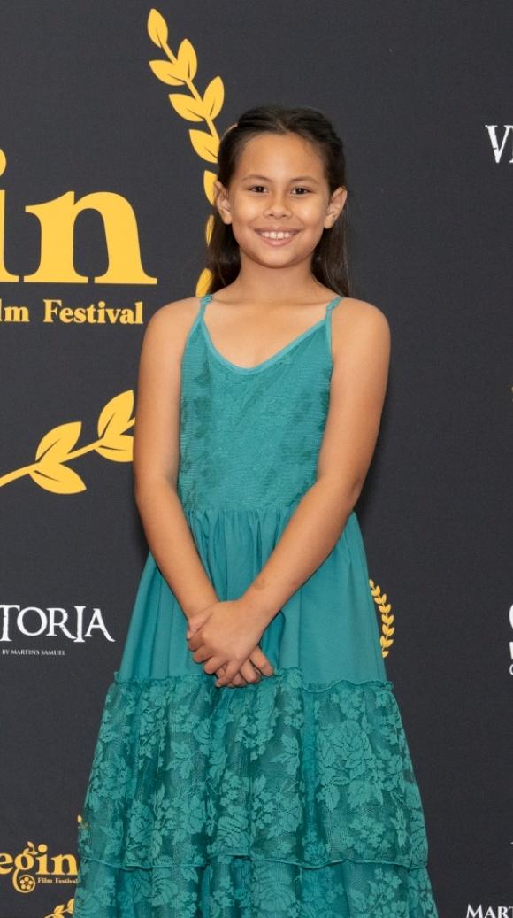 Женевьев Денни