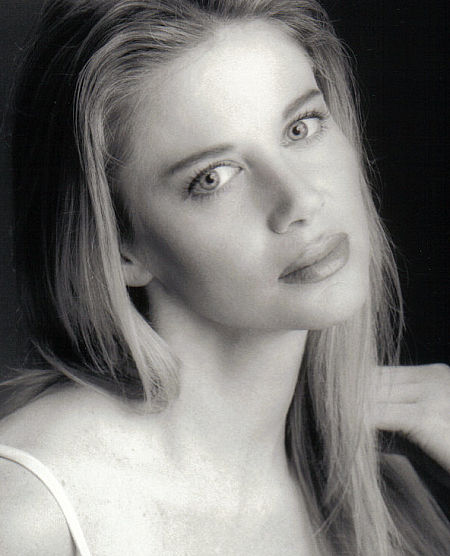 Дина Эндрюс