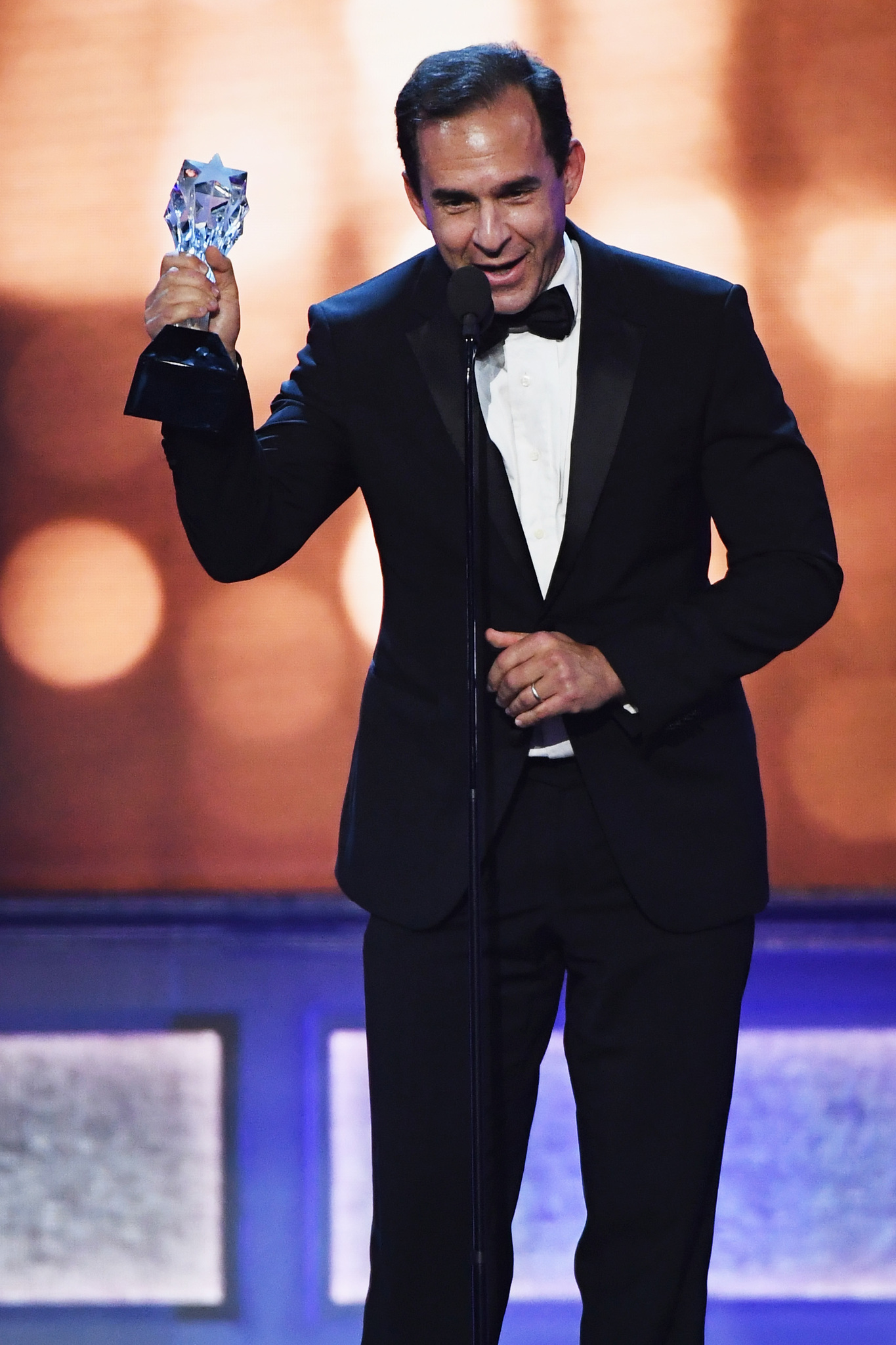 Том Лассалли