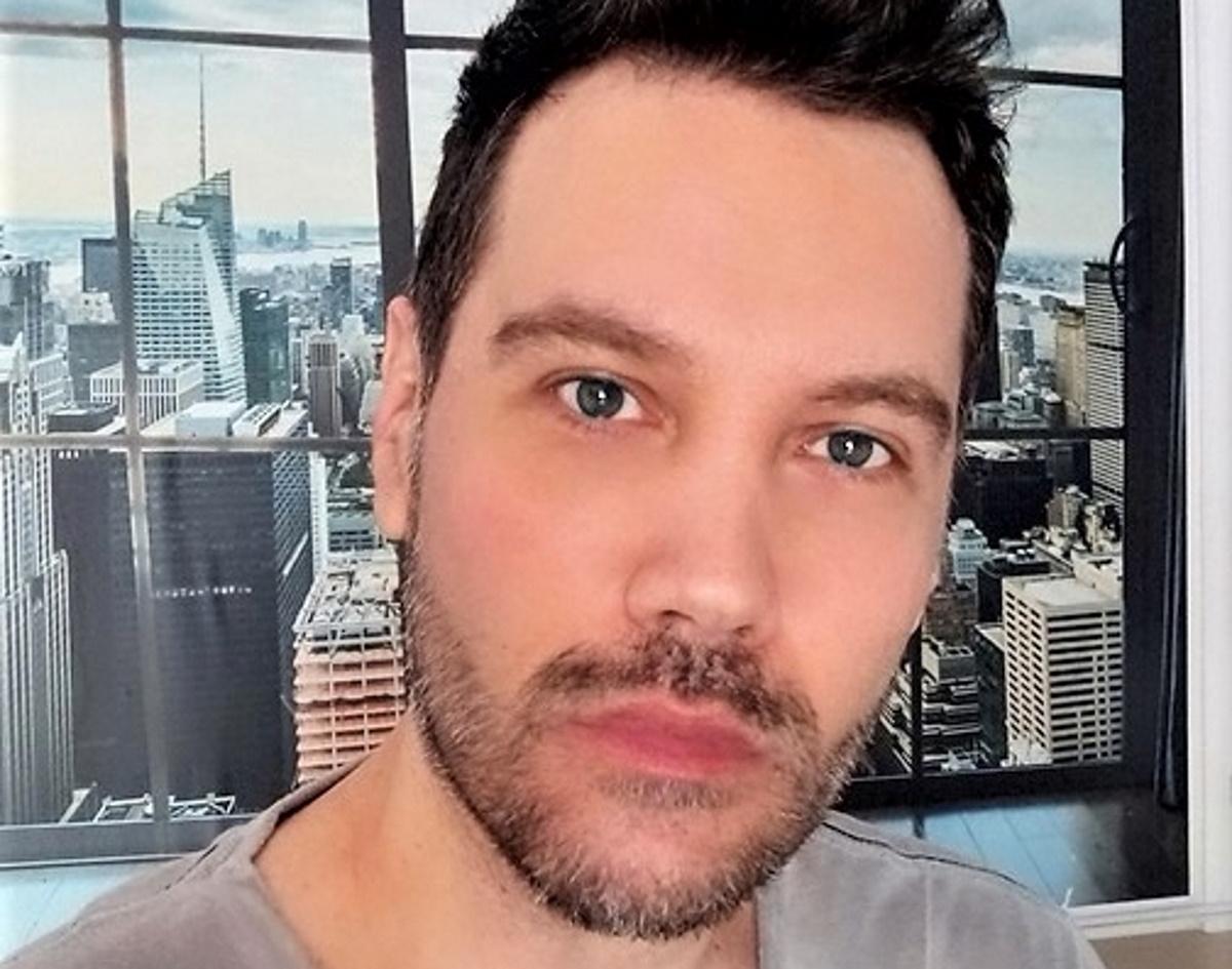 Manos Psistakis