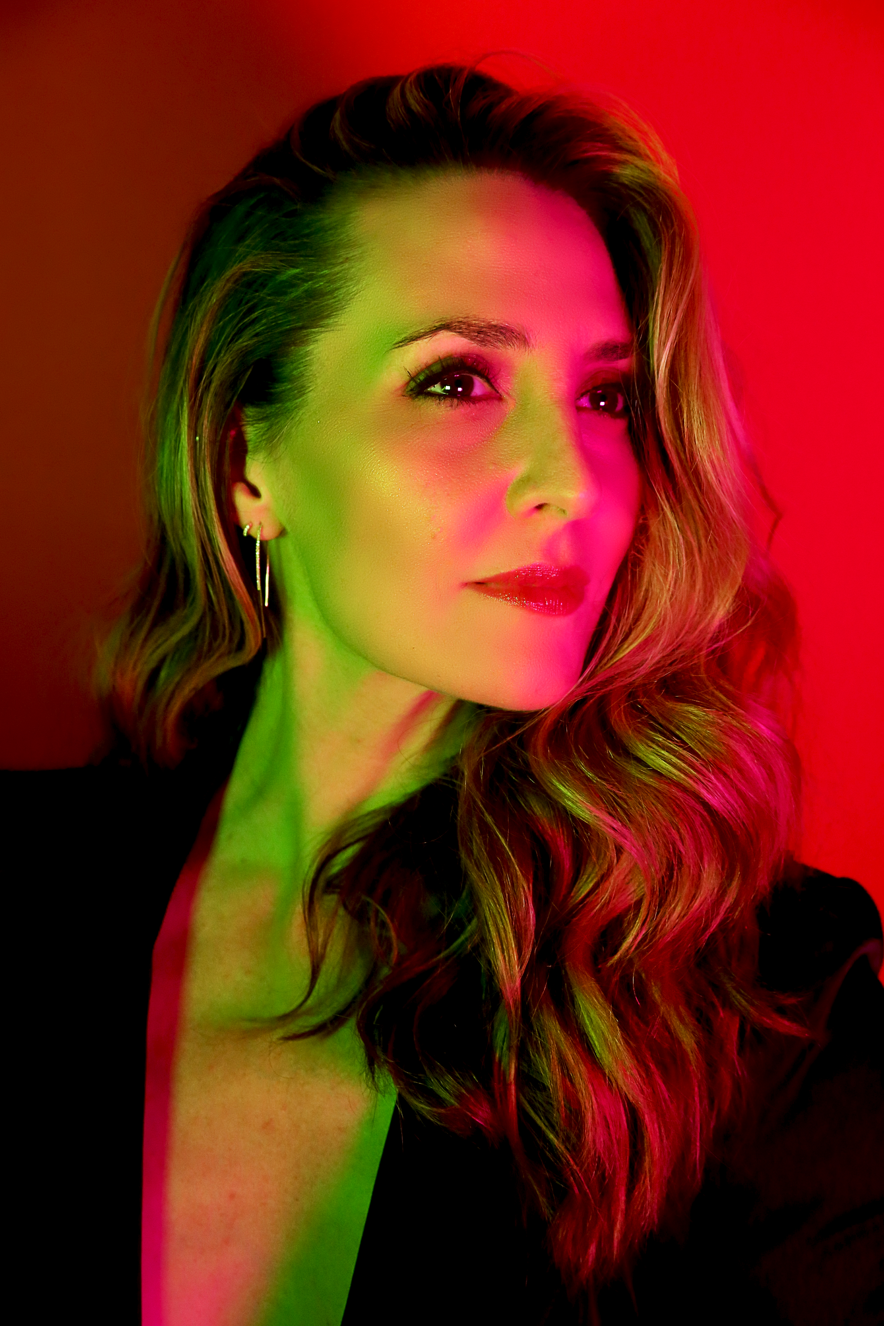 Шэннон Льюис