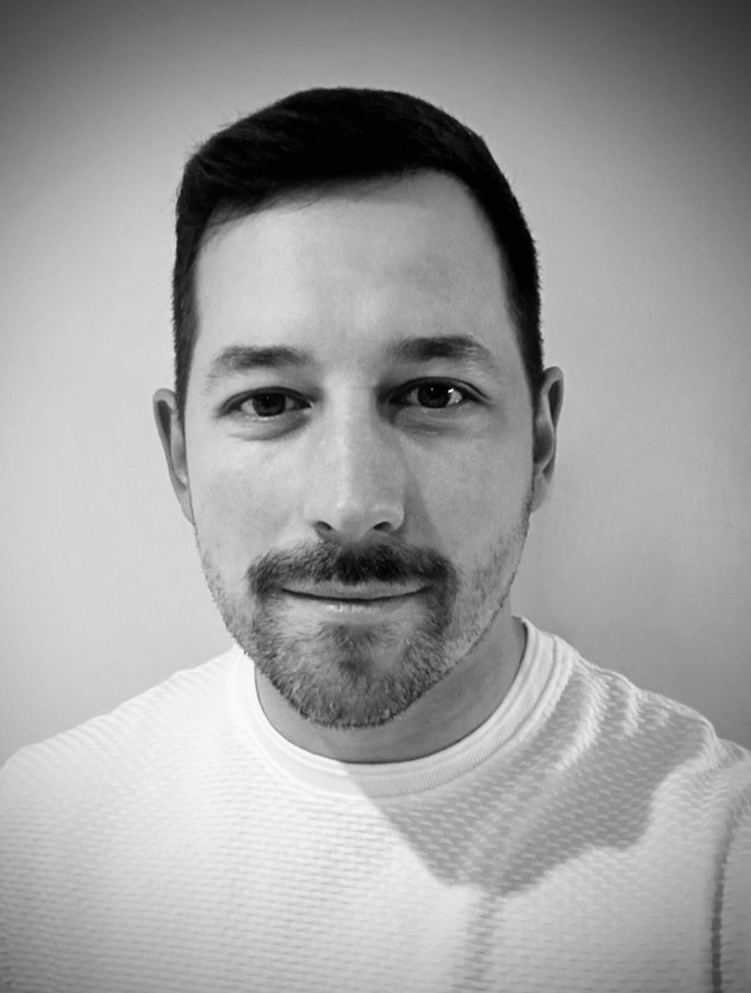 Джек Леонард