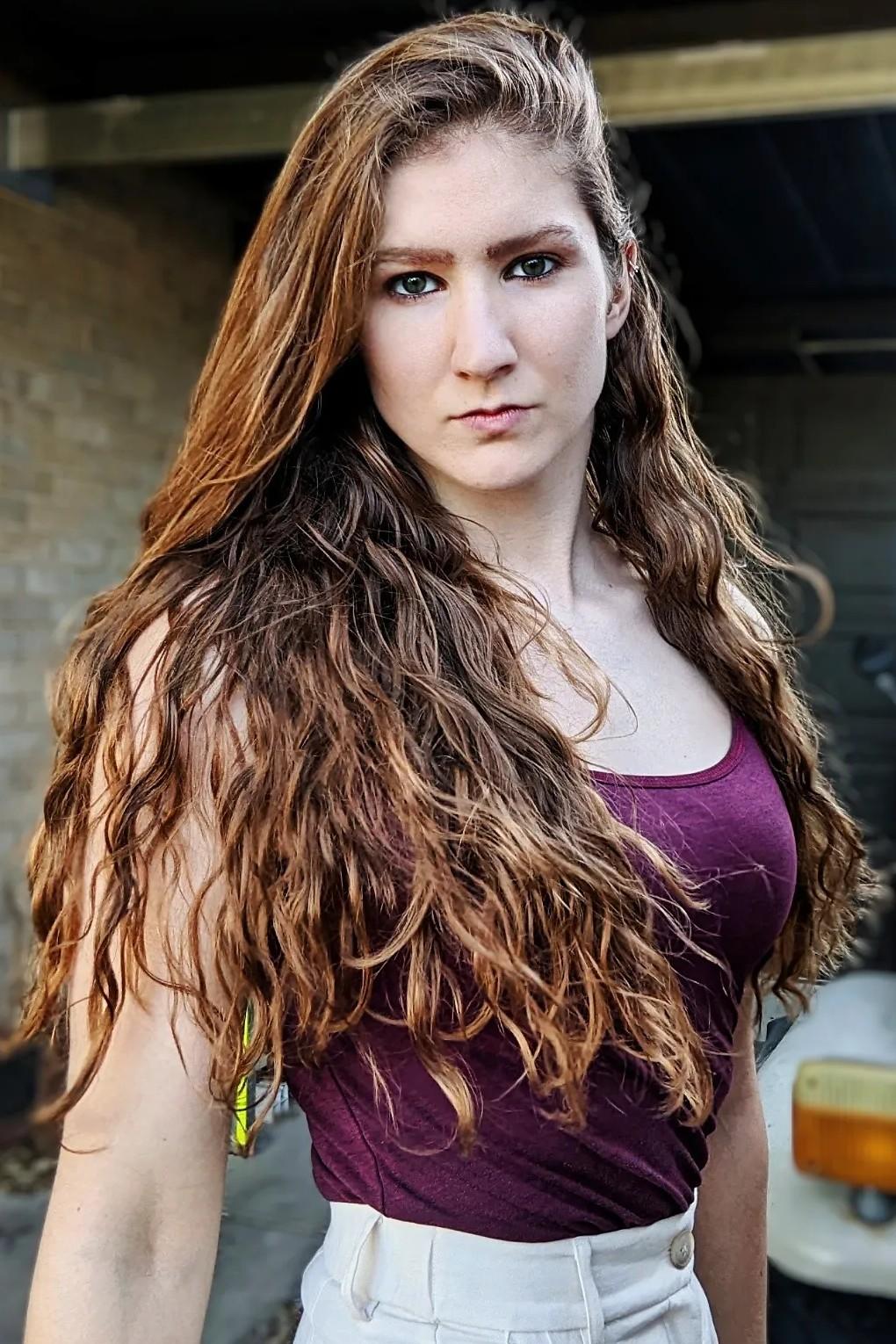 Энни Моссман