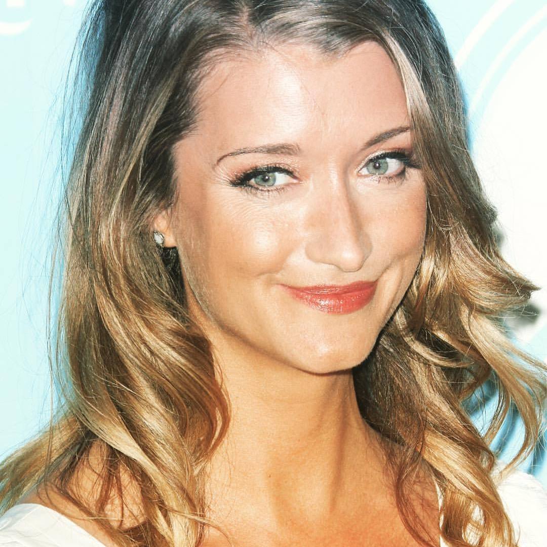 Сара Чемпион