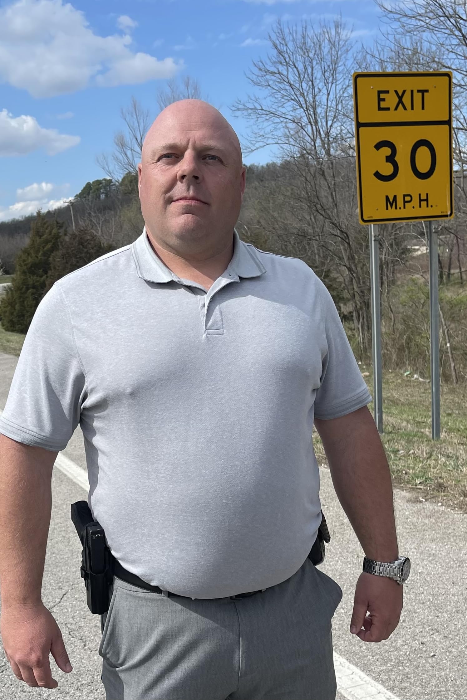 Брэдли Холл