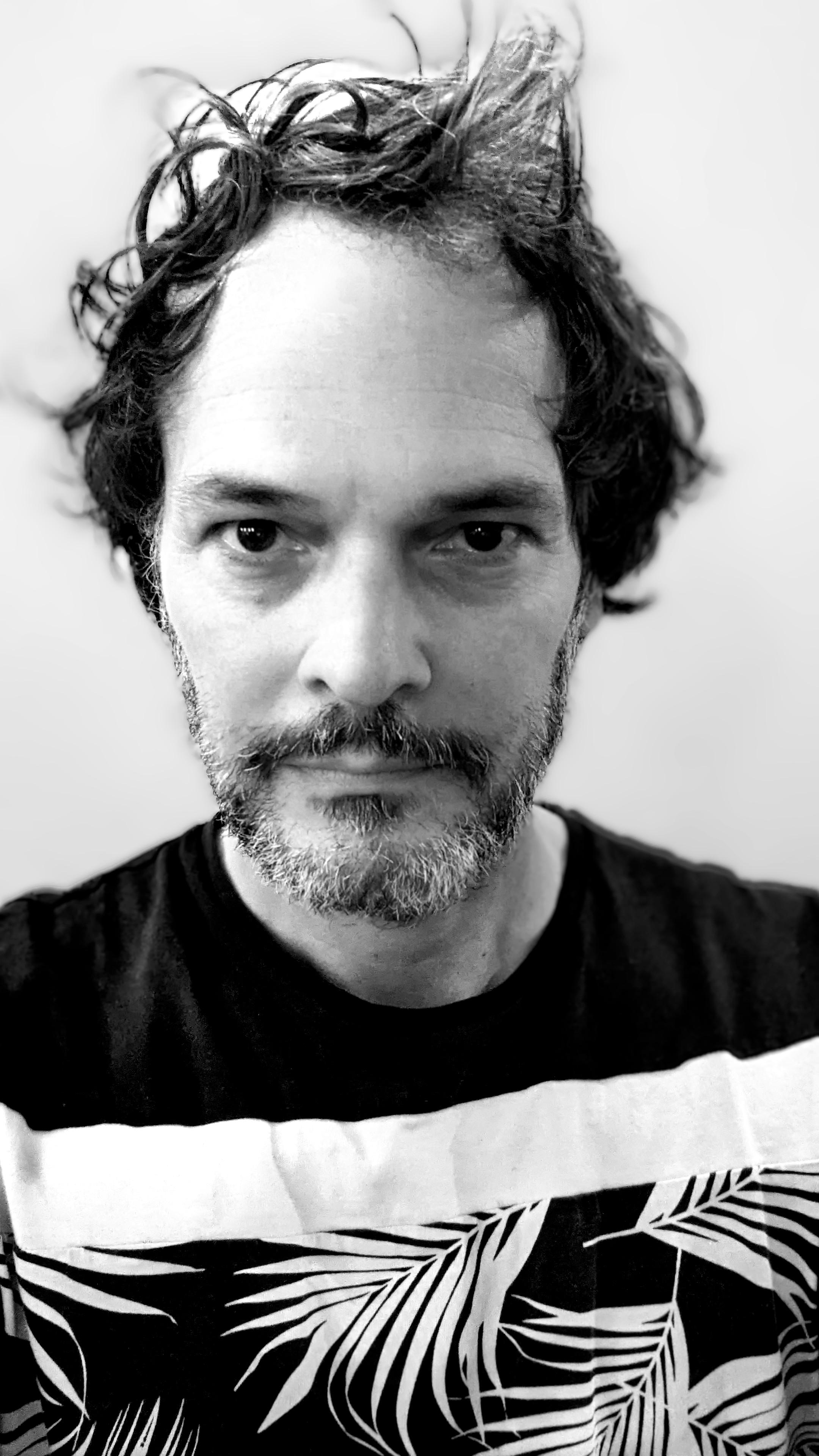 Марк Айронс