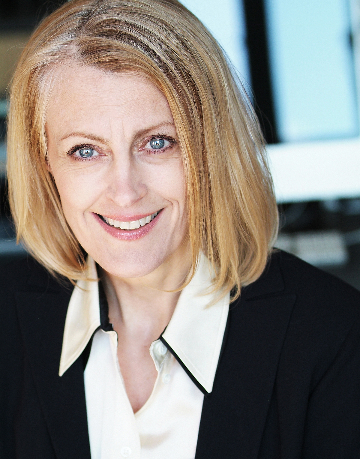 Джоан Уокер