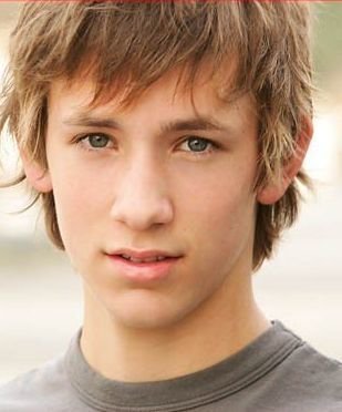 Девин Китон