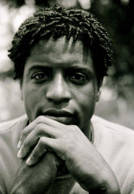 Вернон Льюис