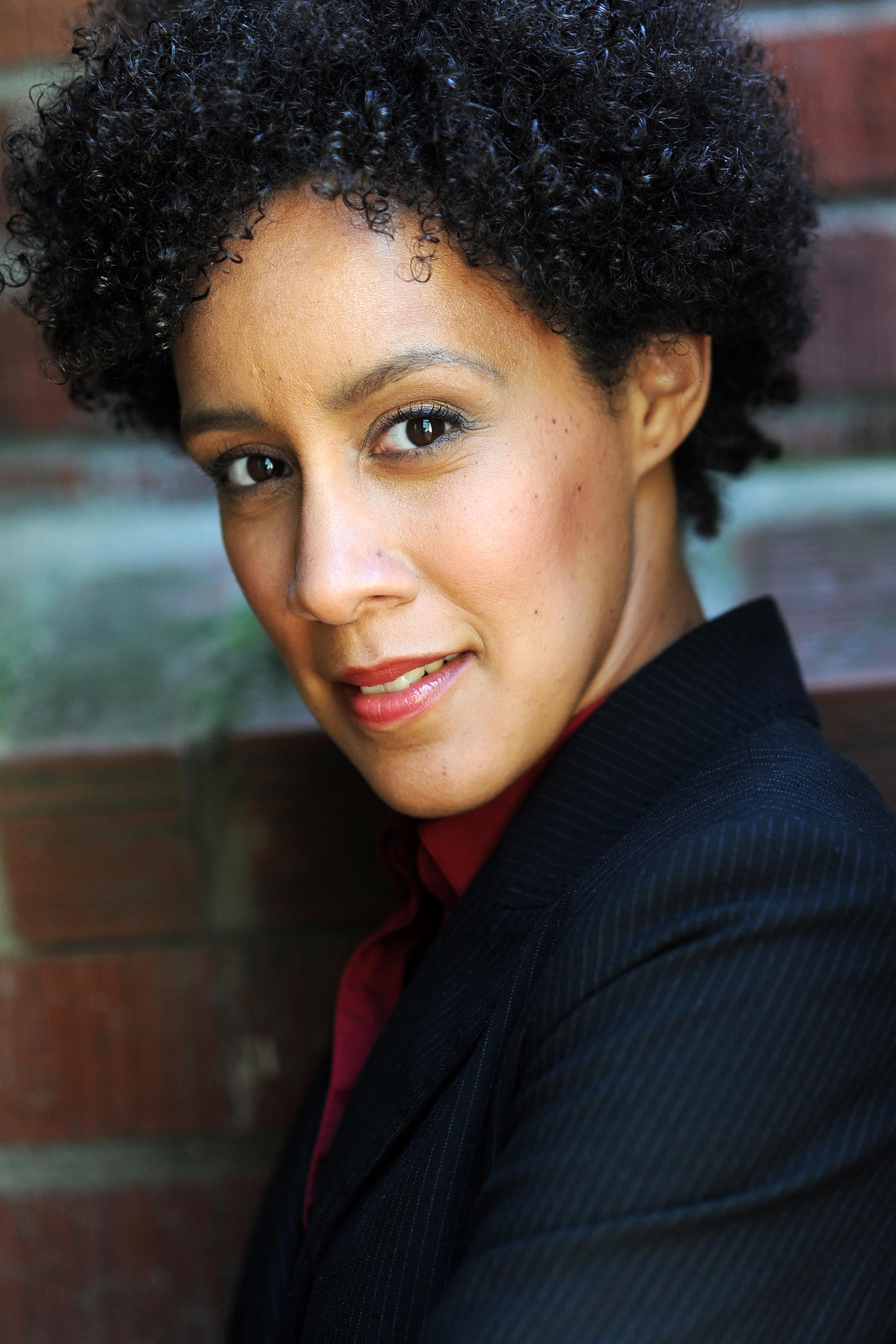 Эринн Холмс