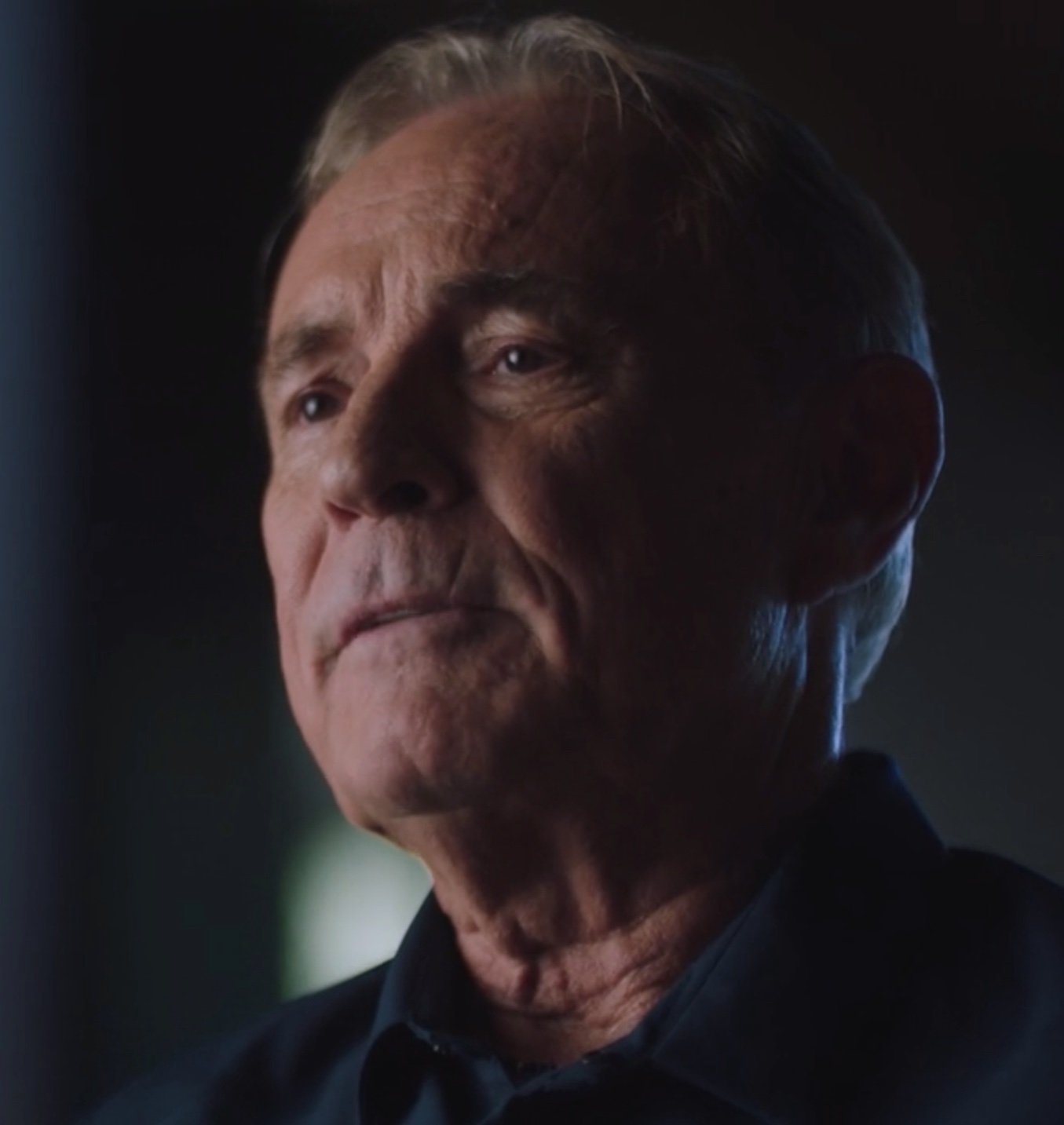 Джонни Басс