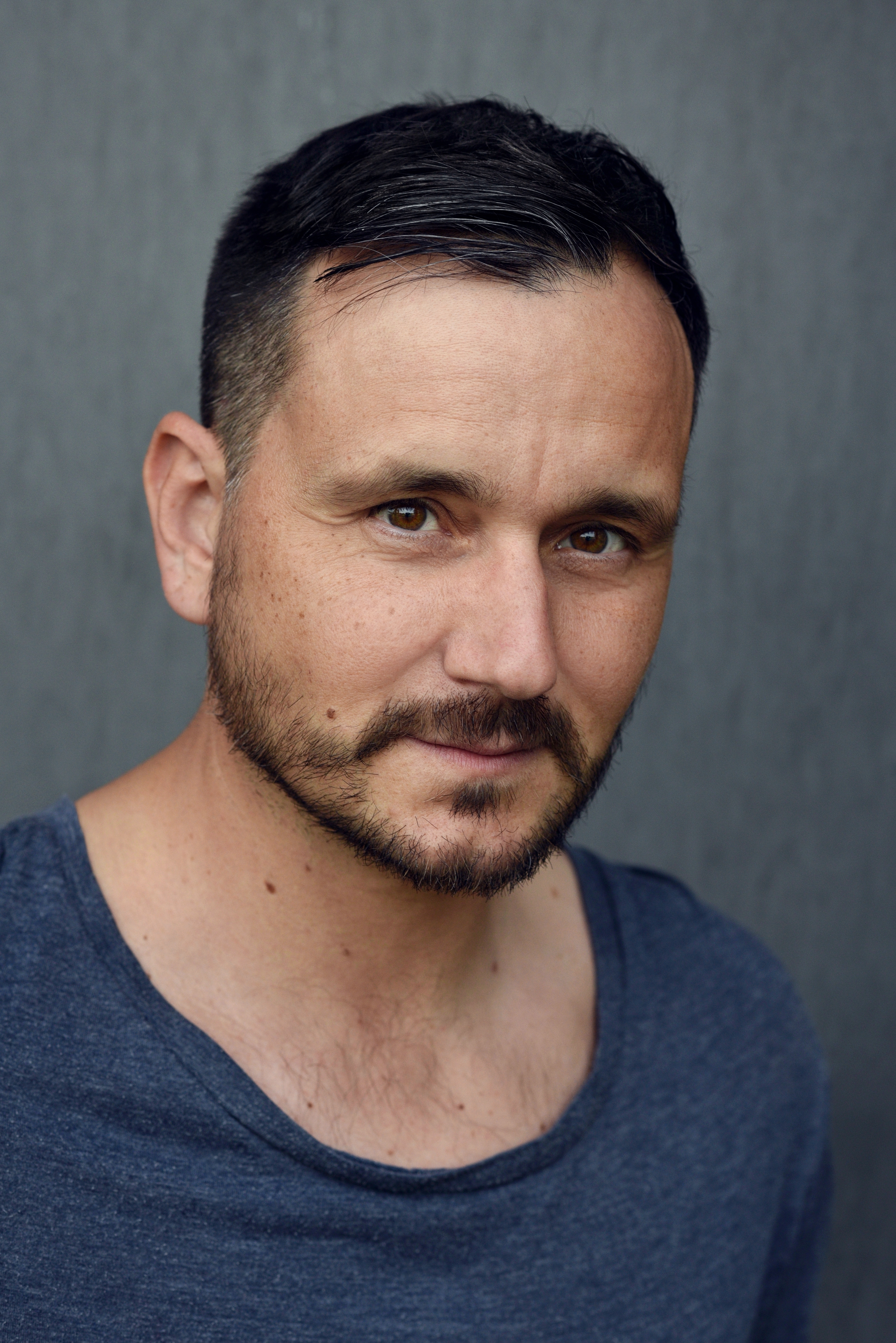 Влад Кирьяк