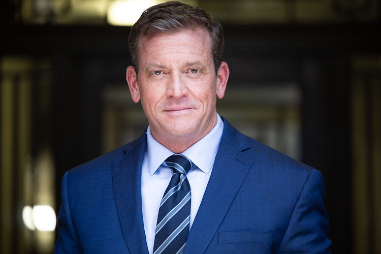 Джонатан Стюарт