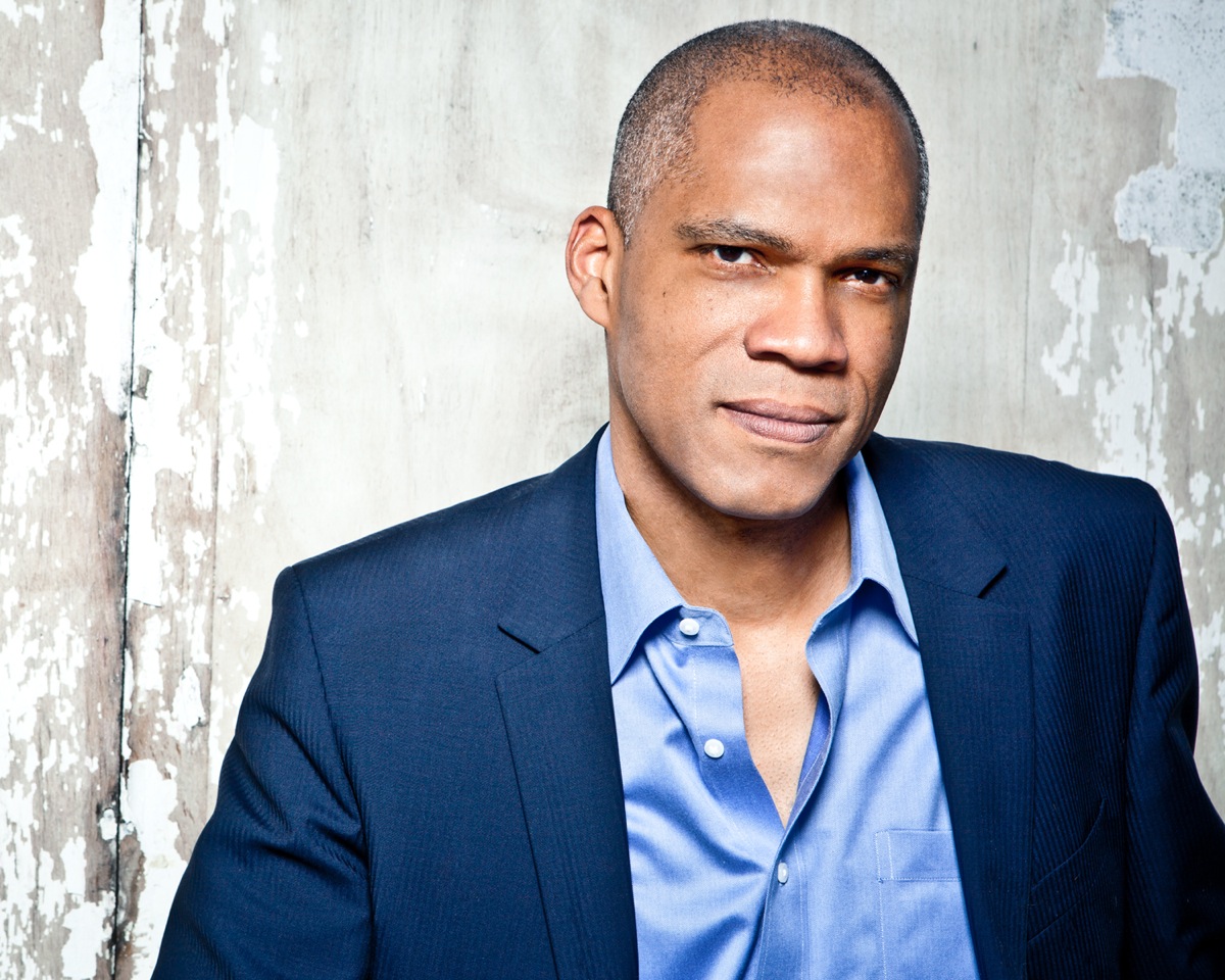 Стивен Уоллес