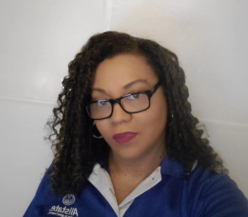 Шарлин Фоллз