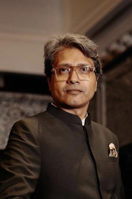 Никхил Бхат