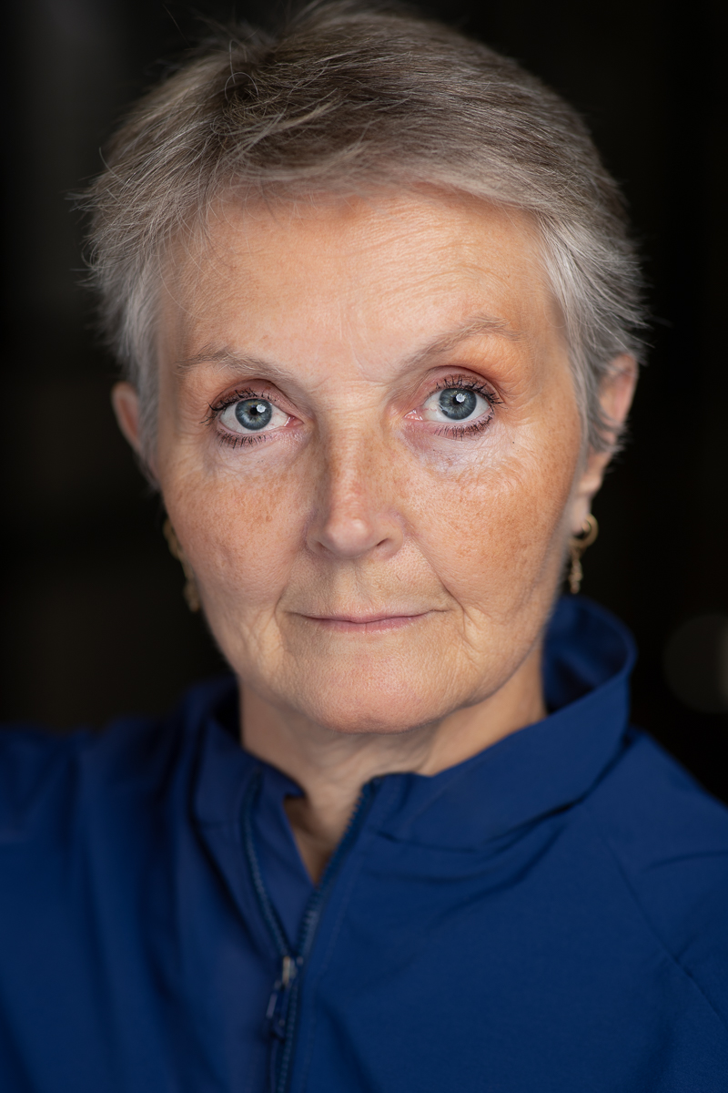 Стефани Бартон-Фаркас