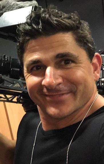 Чарли Эскью