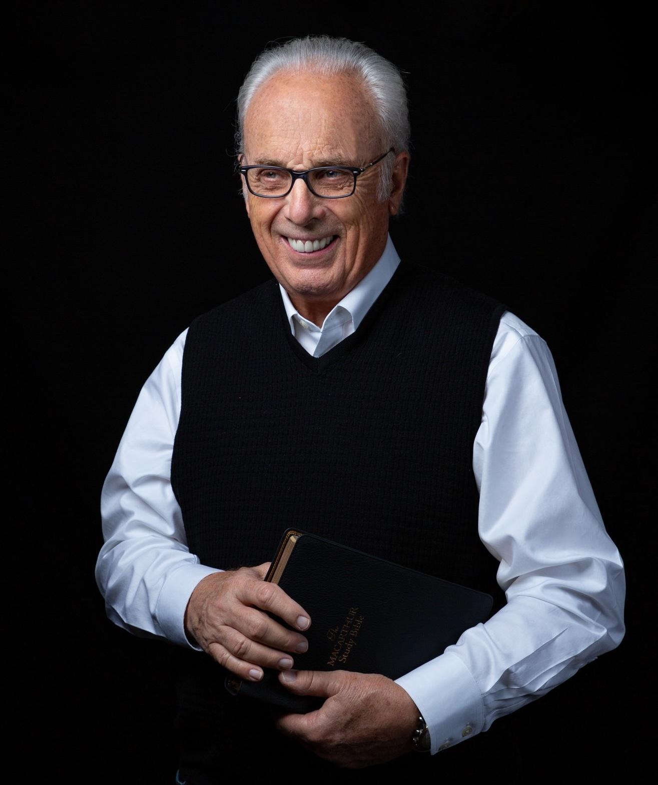 Джон МакАртур