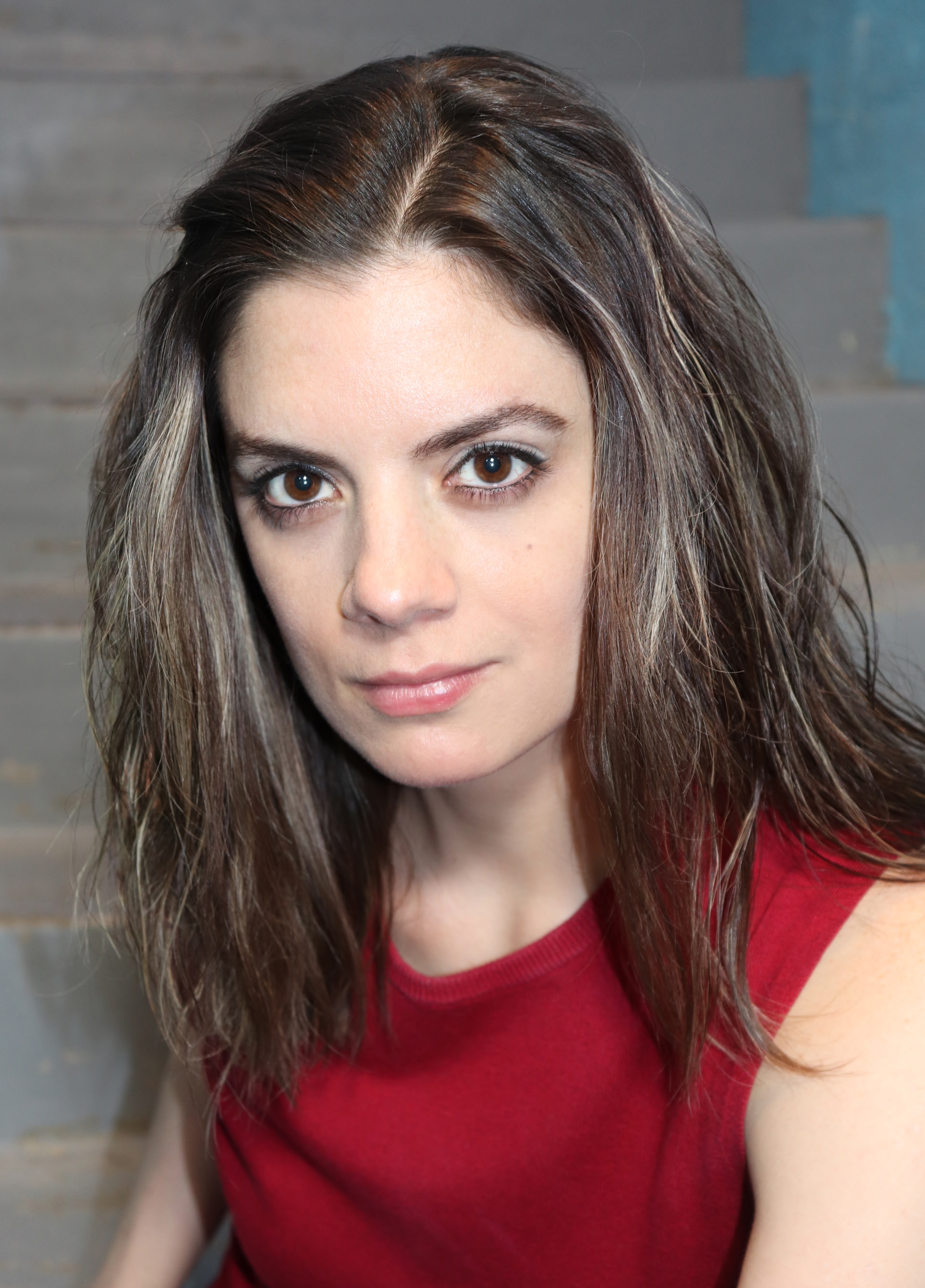 Николь Холл