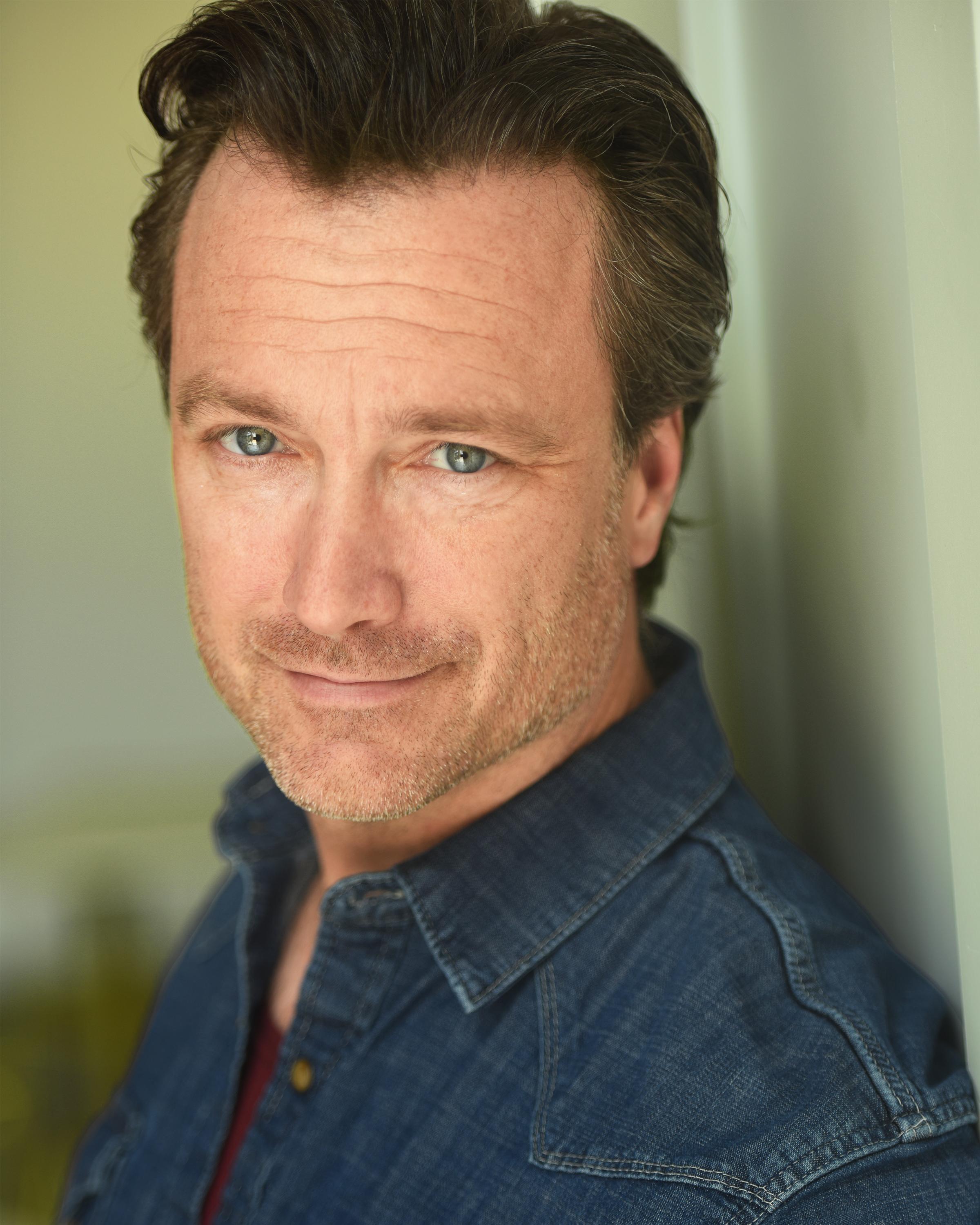 Адам Харпер