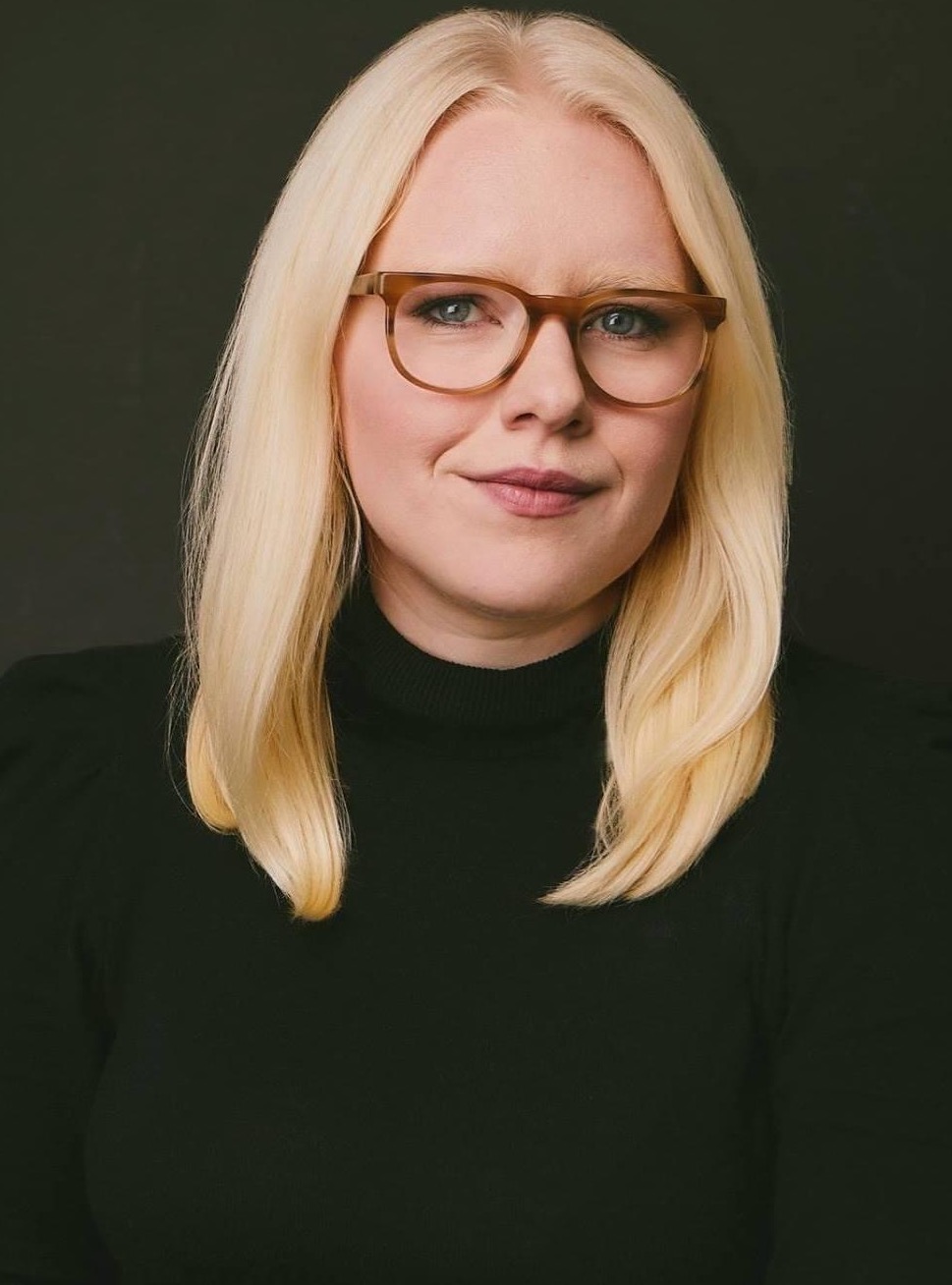 Карен Харниш