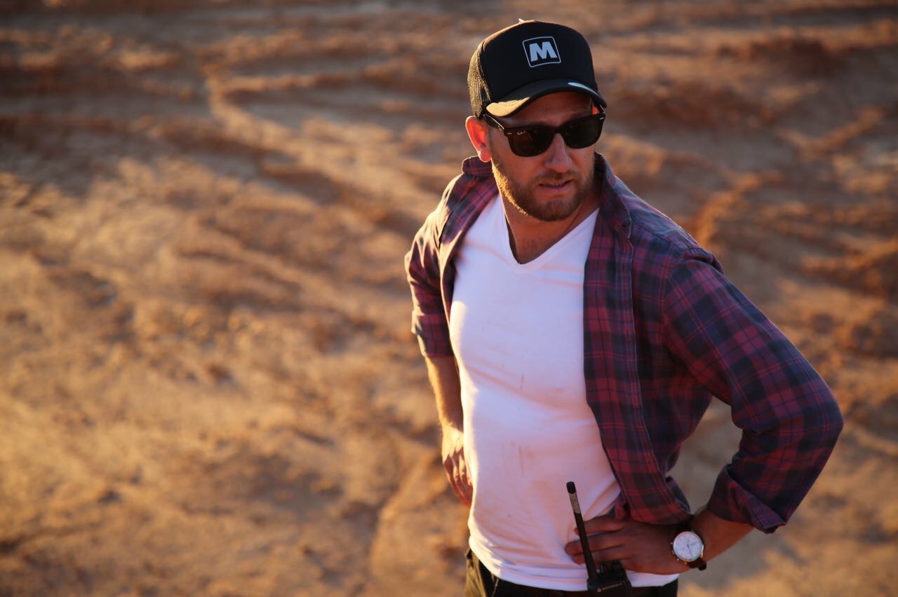 ДеЛон Бэккер