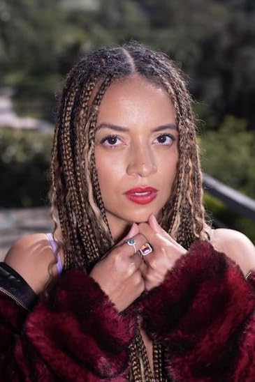 Оргазм кезіндегі әйелдердің порнофотосуреттері