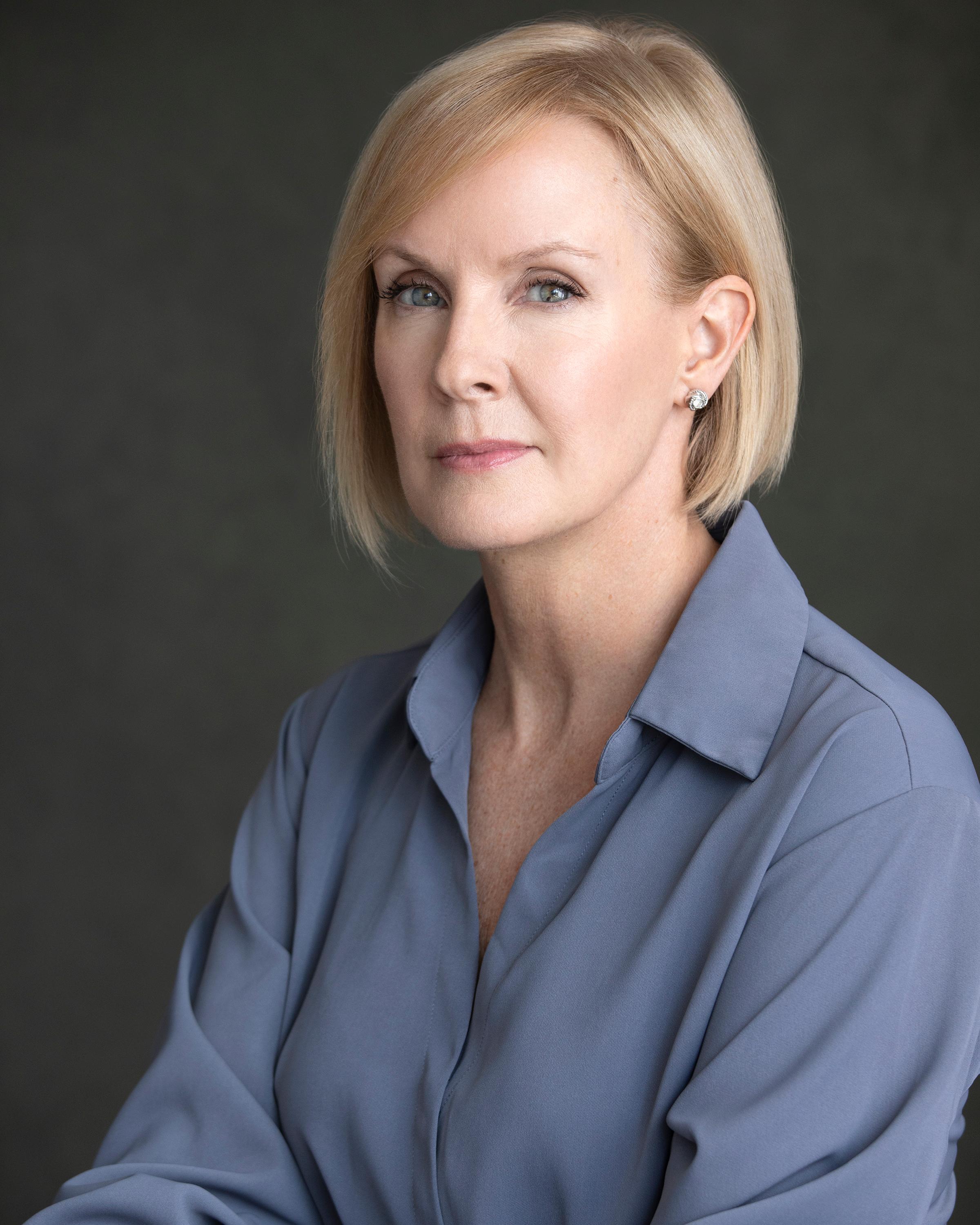 Дженнифер Бэйкер