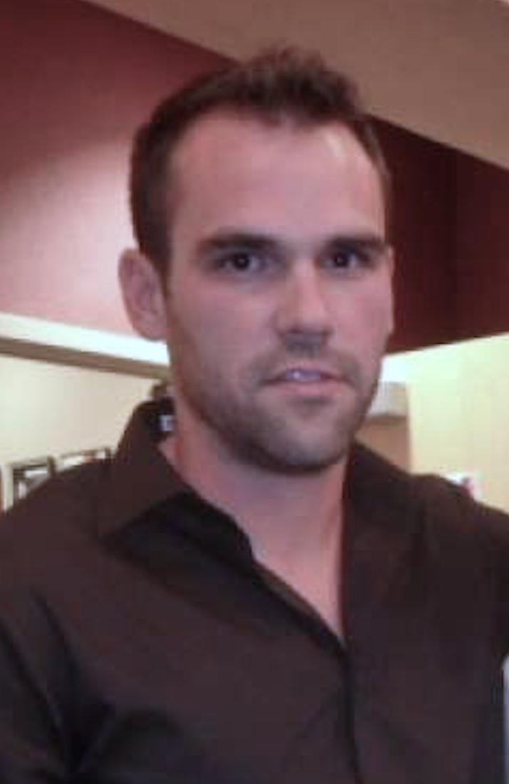 Марк Деннис