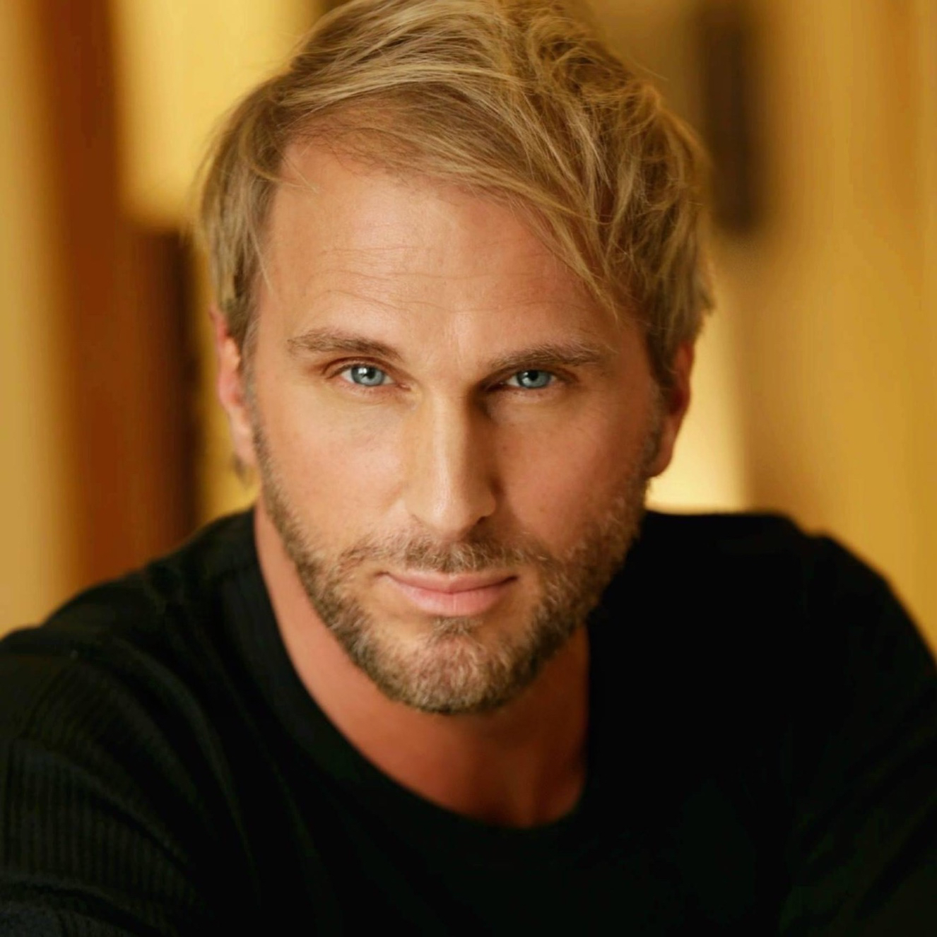 Кристофер У. Холмс