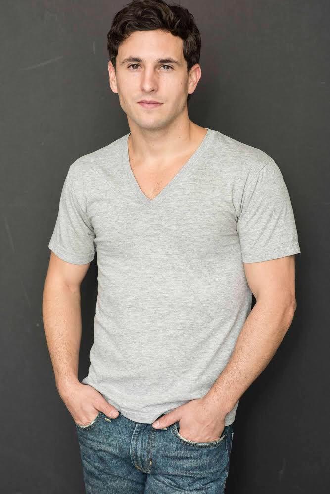 Дэниэл Пера