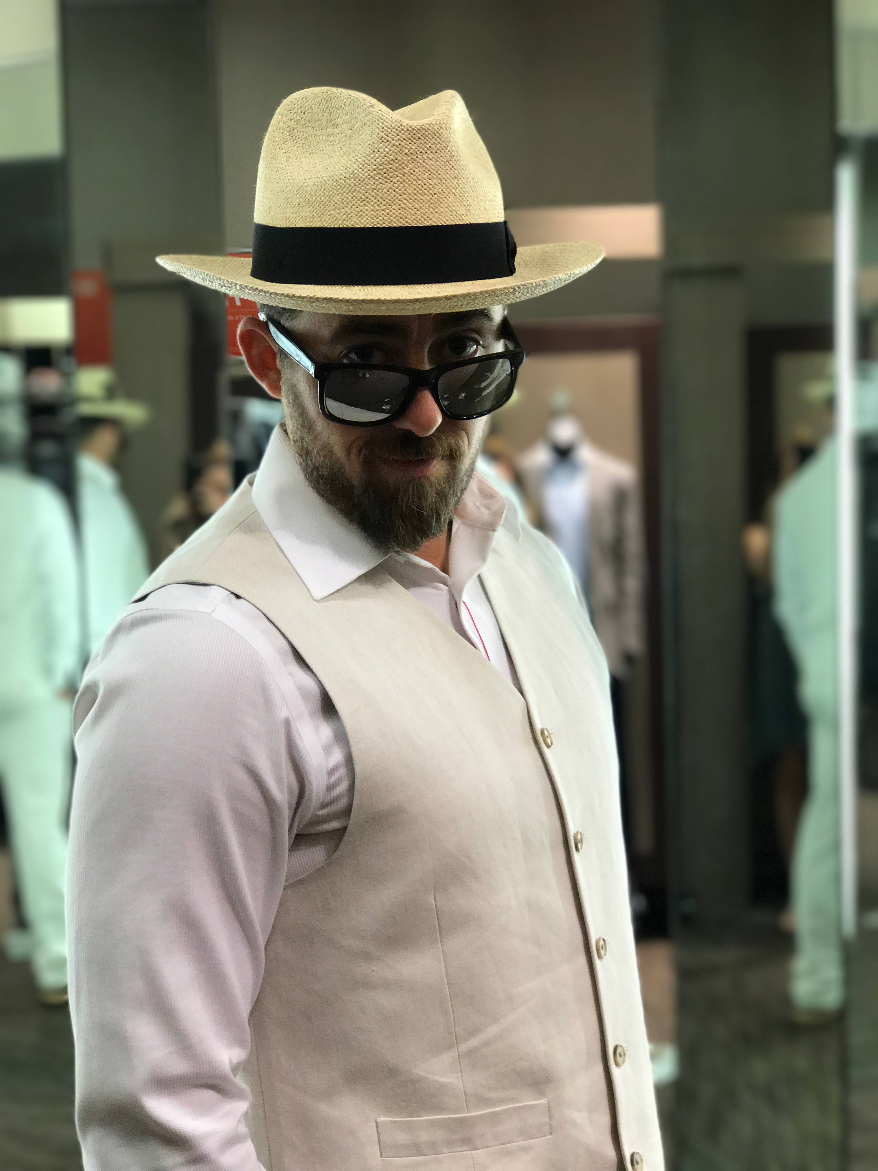 Эрик Джеймс Олсон