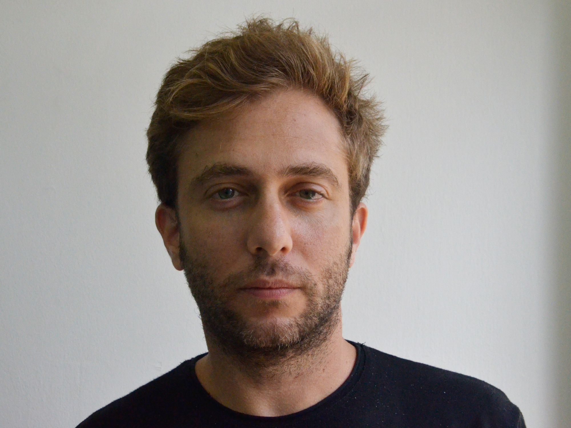 Омри Шенхар