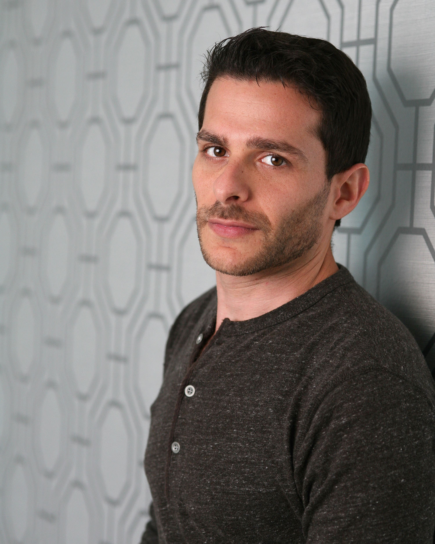 Адам Ирвинг