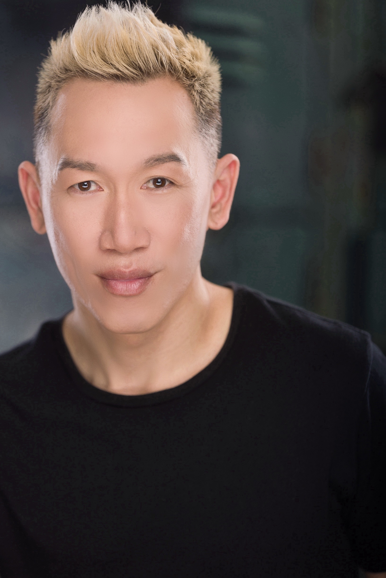 Деннис Тонг