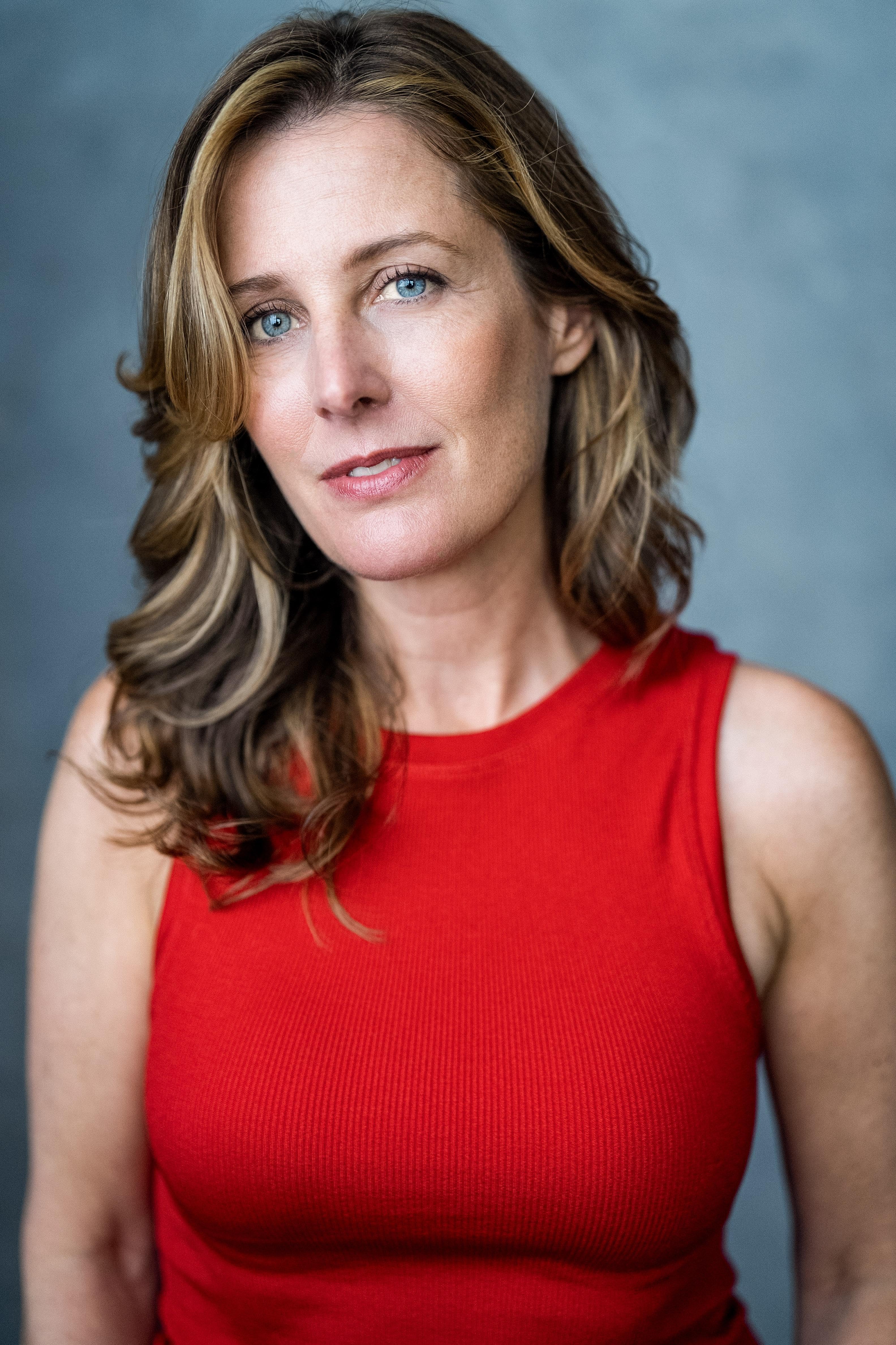 Лиззи Плимптон