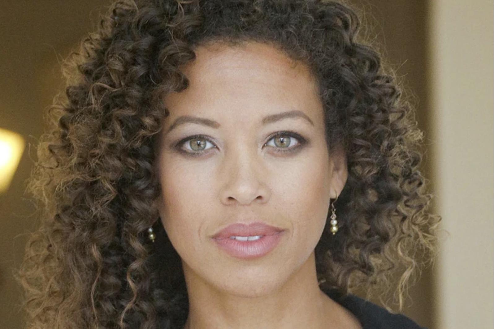 Дэвина Ривз