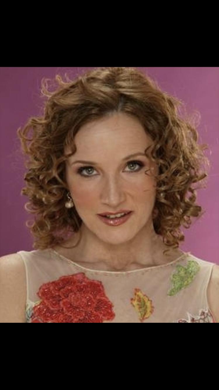 Мария Изабель  Бенет