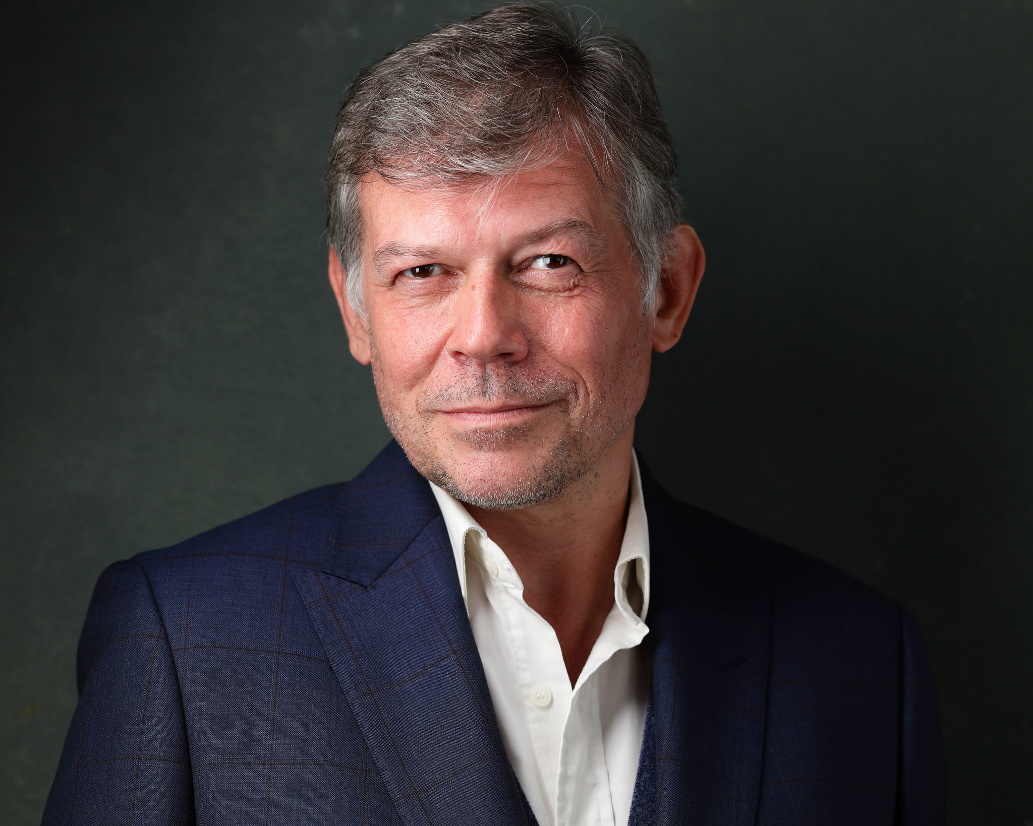 Роланд Стоун