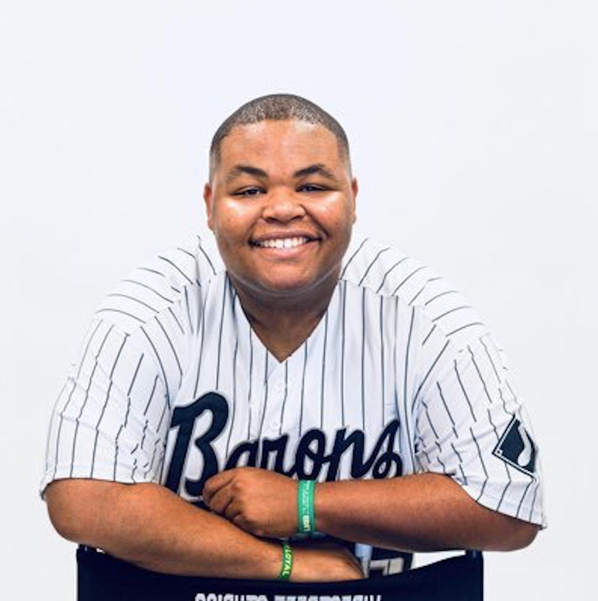 Алекс Джонс