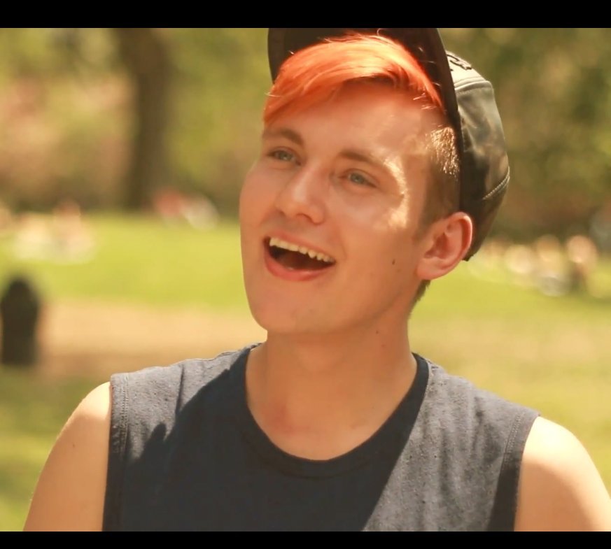 Райан Бертон