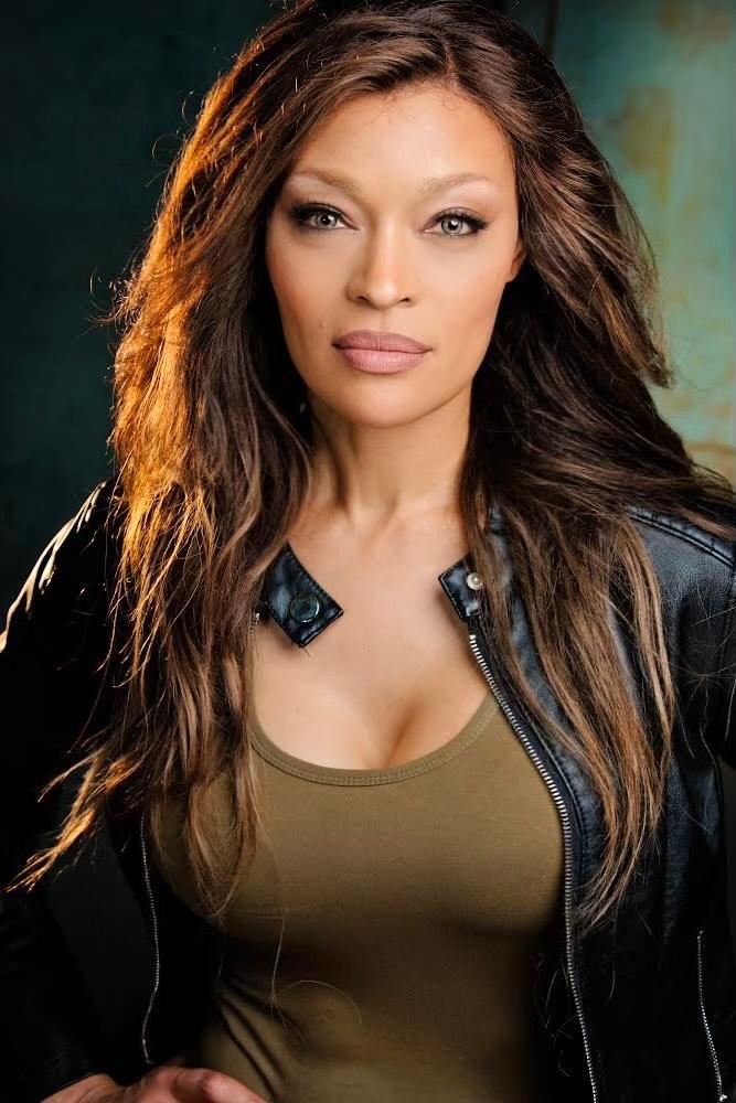 Алисия Мари